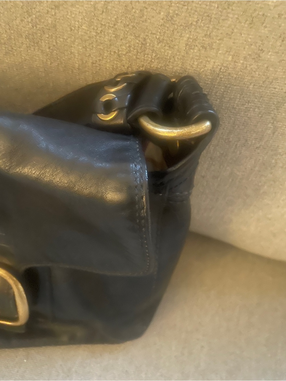 Coach Vintage Bleeker Black Leather Bag with Brass Hardware - Picture 12 of 16